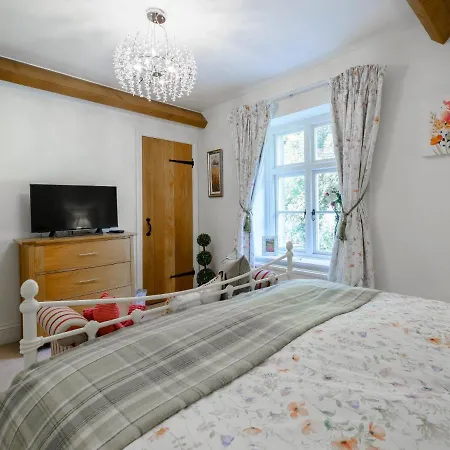 Дом отдыха 2 Bed In Over Sands 78871